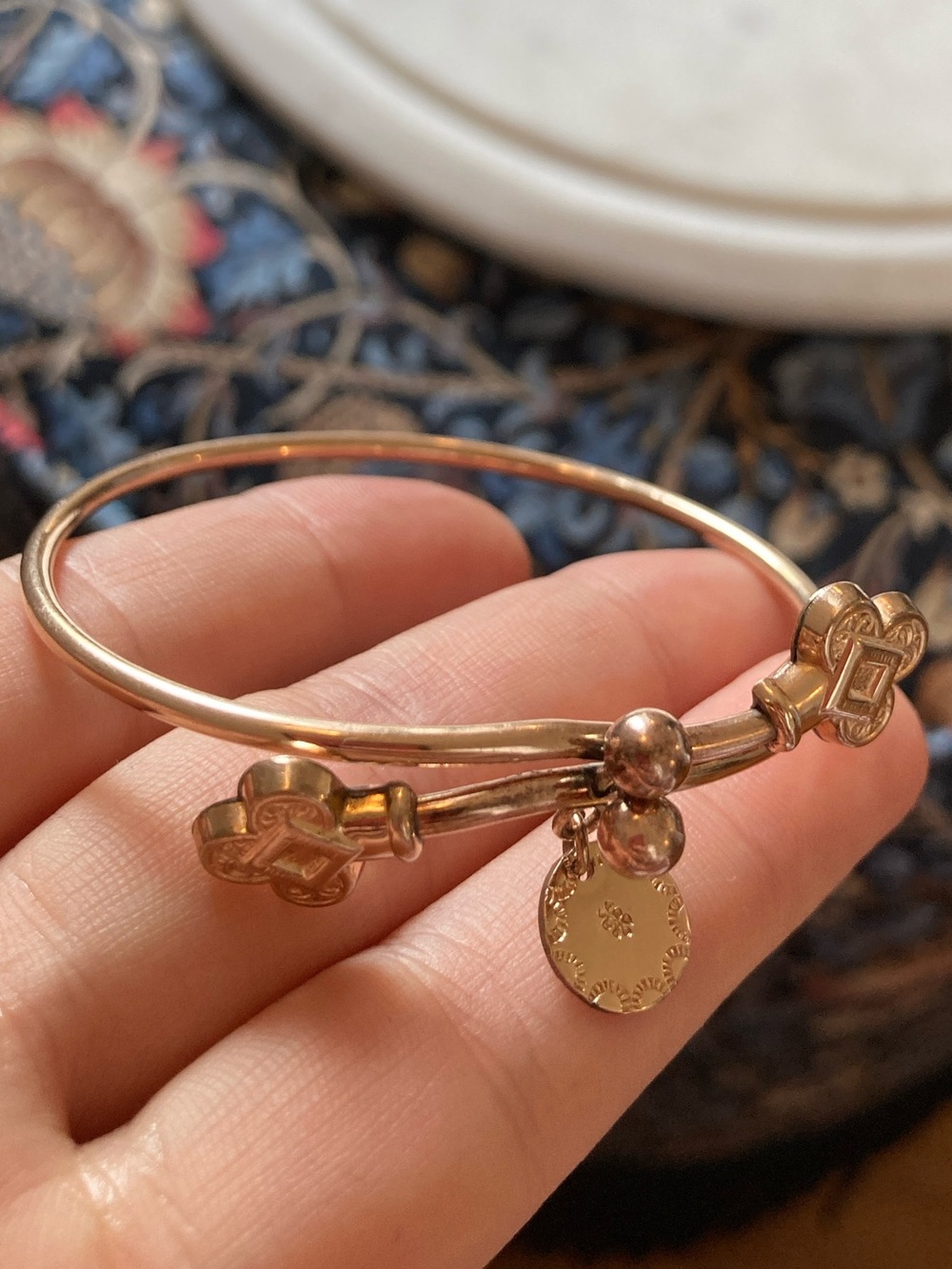 Antique Victorian Rose Gold Kiss-Lock Clasp Puffy Style Bypass Charm Bracelet